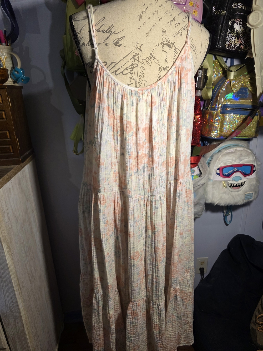 H&M Pastel Floral Tiered Maxi Dress in Peach and Mint - Picture 4 of 9
